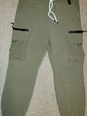 Men's Encrypted Olive Cargo Jogger Pants Size 2xl